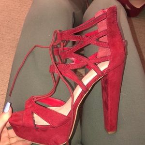 SOLD🔒🔒🔒Red lace up heels